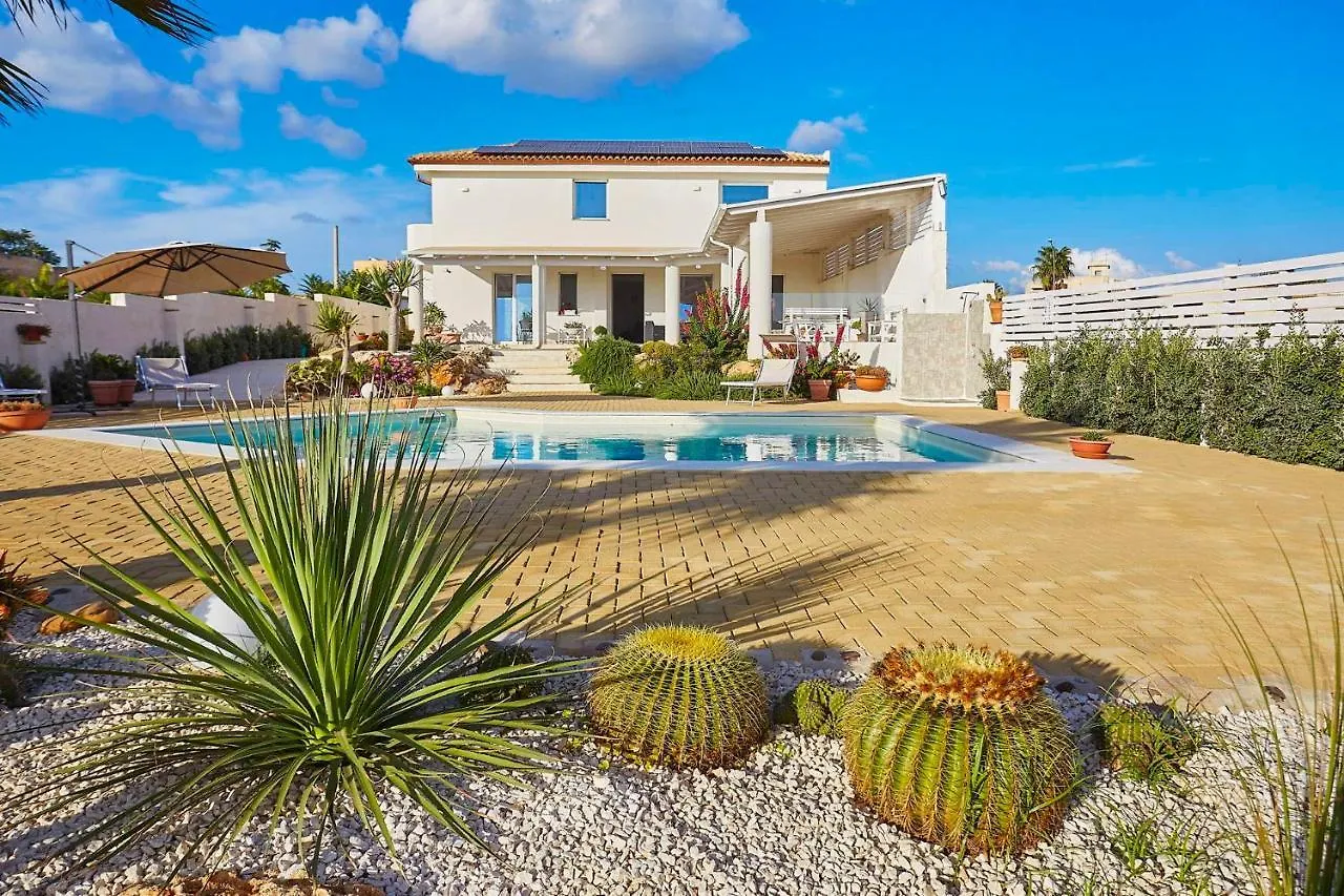 Villa Pomelia By Xenia Sicily Villas Marsala Italy