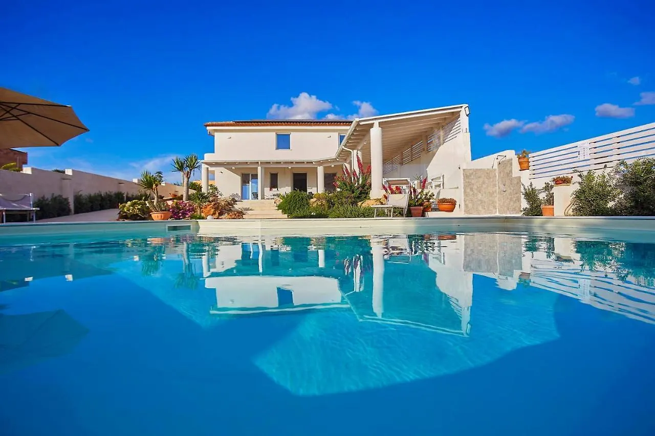 Villa Pomelia By Xenia Sicily Villas Marsala 0*,  Italy